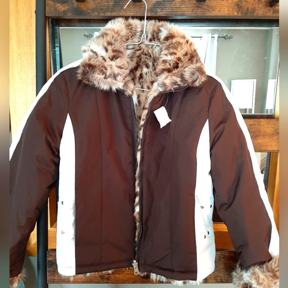 Northpeak girls bomber jacket with faux fur in brown and white size 6